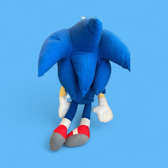Sonic the Hedgehog (classic look) - 18.5” plush - Picture 3 of 5